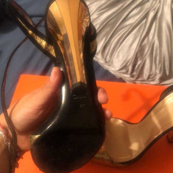 Gucci Heels - Picture 5 of 9
